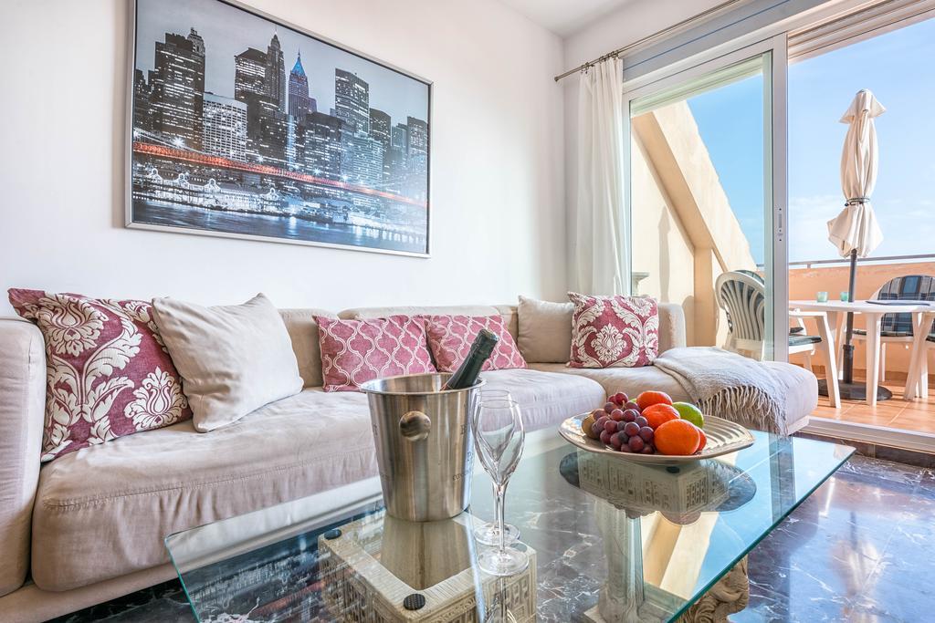 Carvajal Luxury Apartments - Free Parking Fuengirola Buitenkant foto
